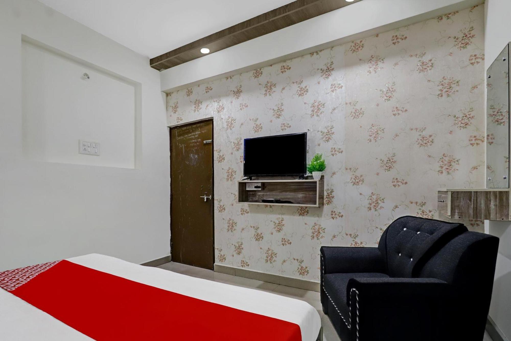 Hotel O Royal Stay Inn Royal Stay Inn นาคปุระ ภายนอก รูปภาพ