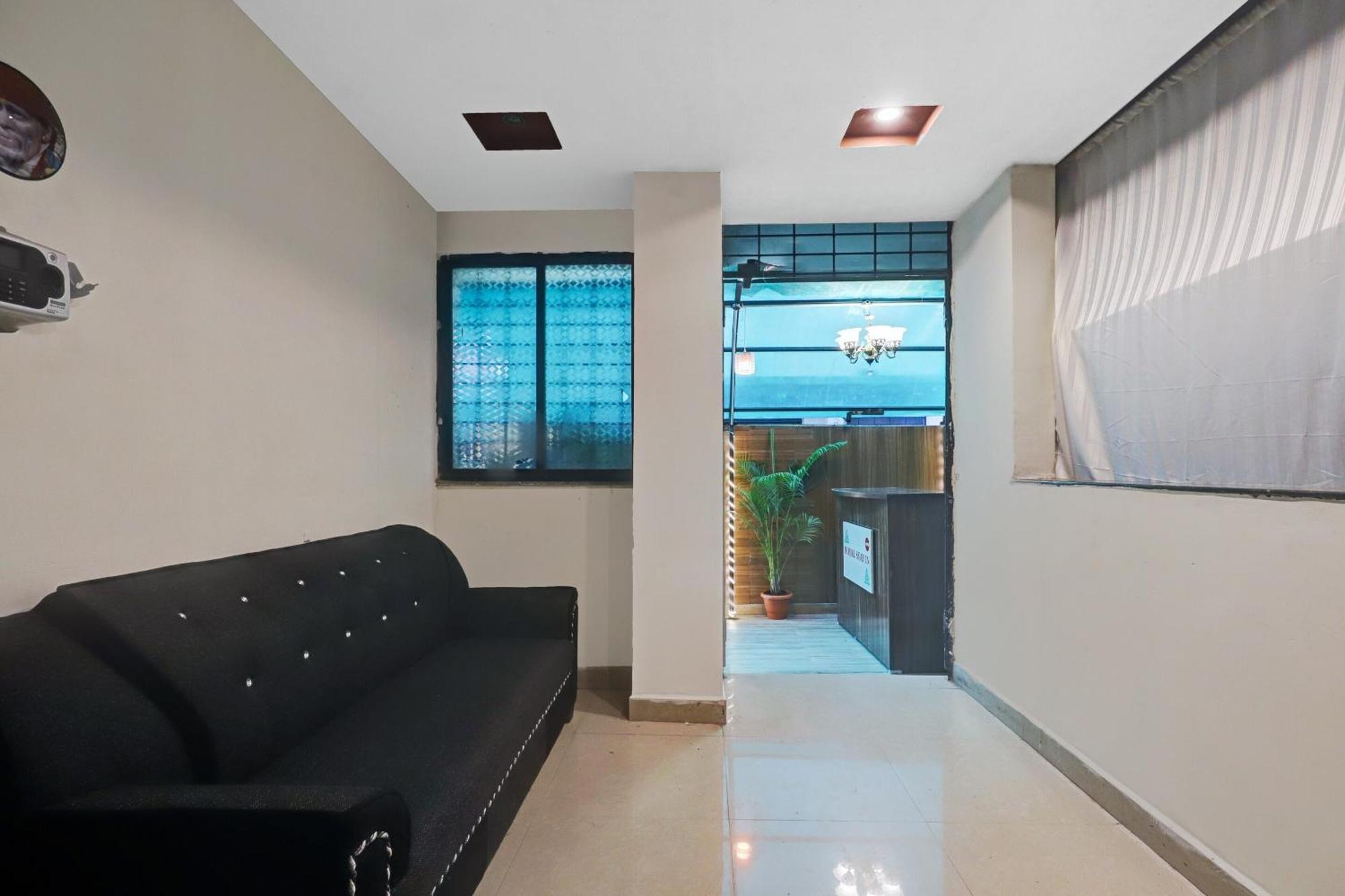 Hotel O Royal Stay Inn Royal Stay Inn นาคปุระ ภายนอก รูปภาพ