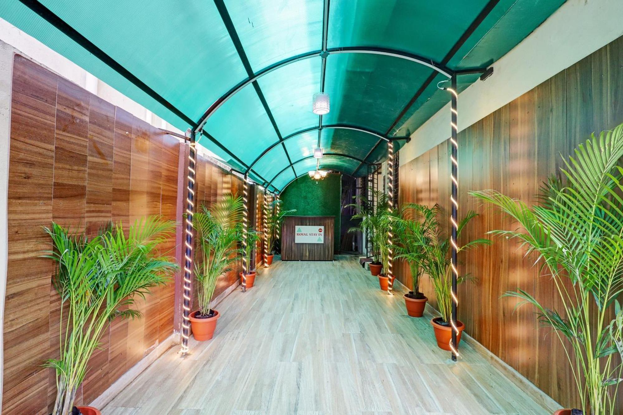 Hotel O Royal Stay Inn Royal Stay Inn นาคปุระ ภายนอก รูปภาพ